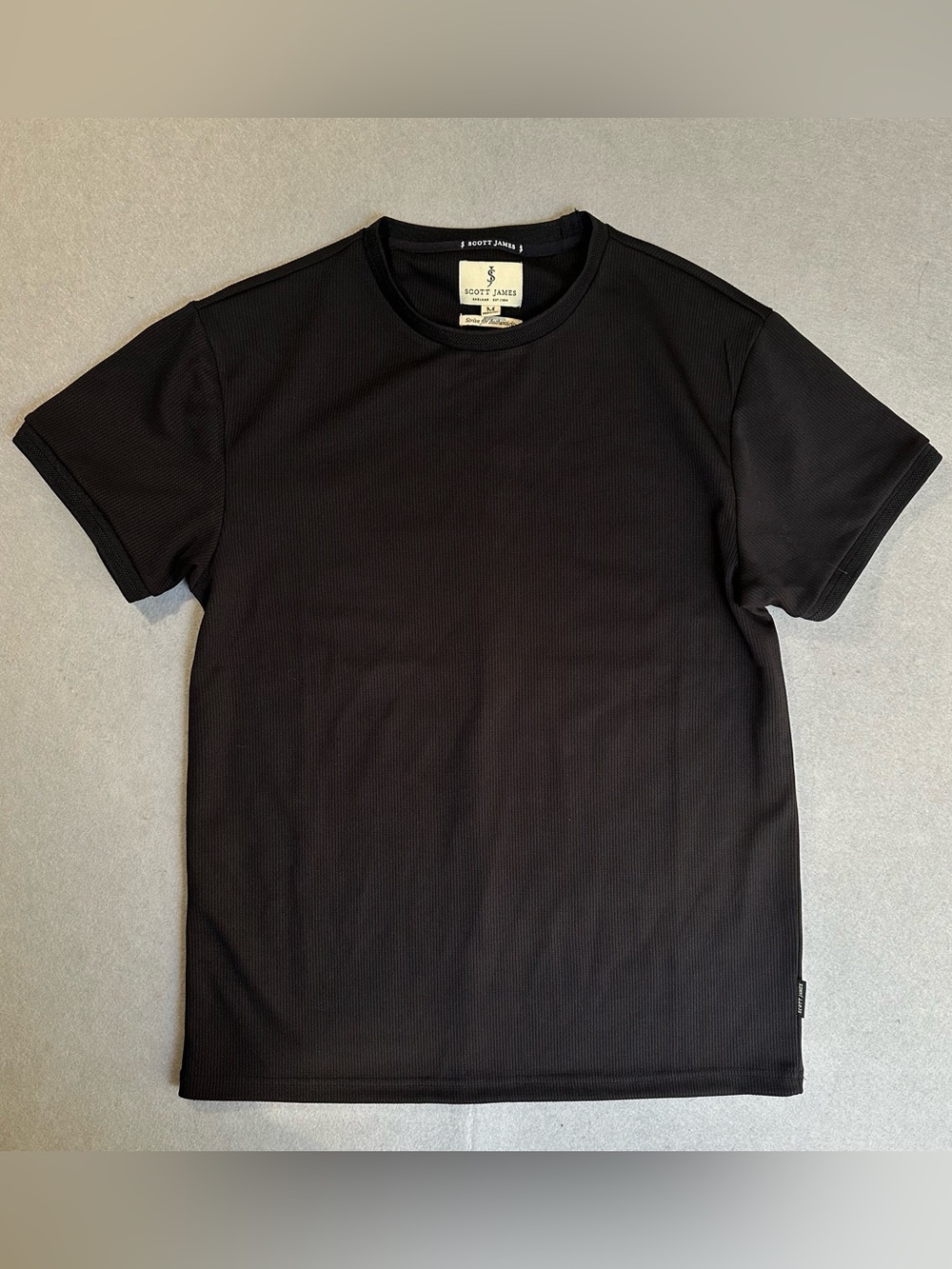 Scott James Men's Black Crewneck Short Sleeve Tee
